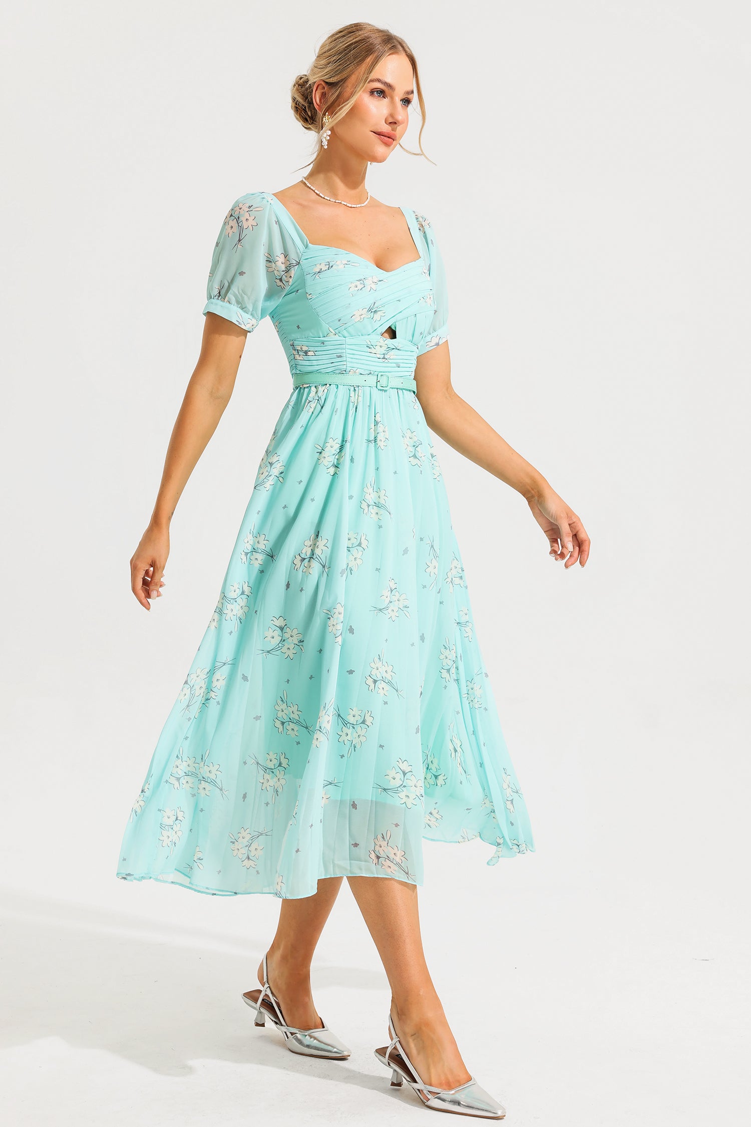 Floral Sweetheart Neck Pleated Midi Dress With Belt